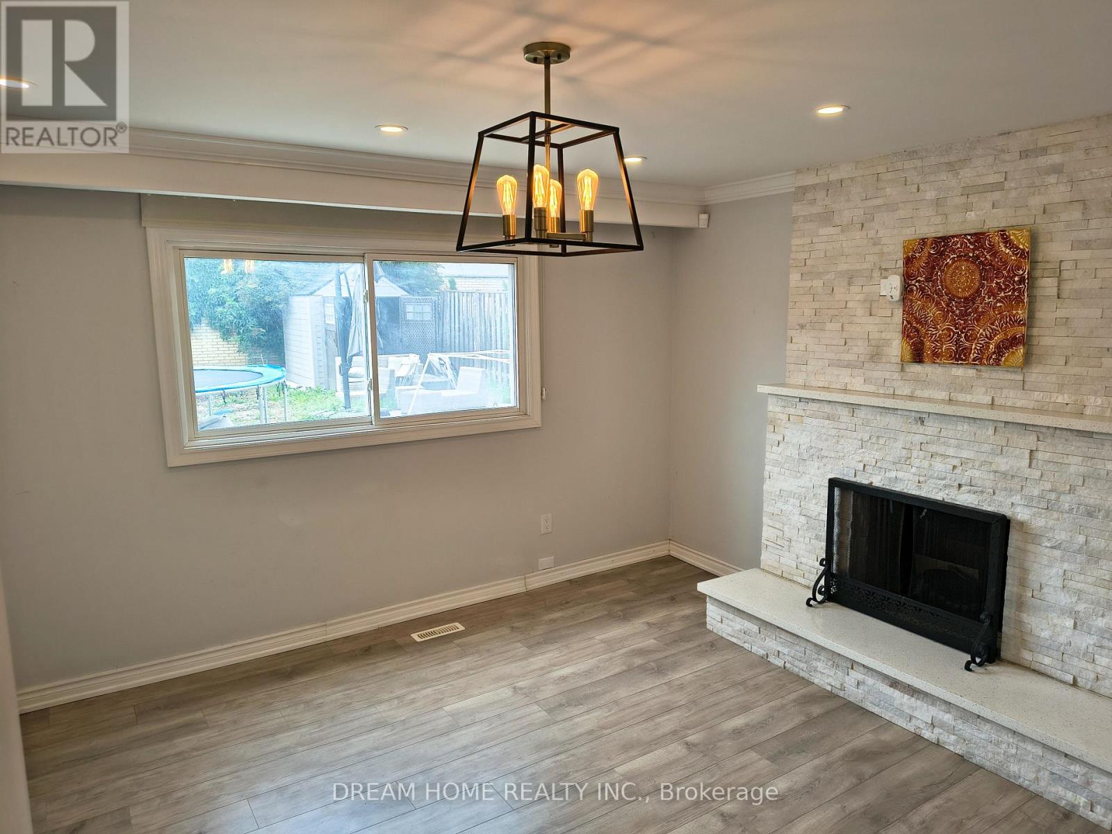 #back - 6 Alcester Court, Toronto, Ontario  M6A 2Z6 - Photo 6 - W13548258