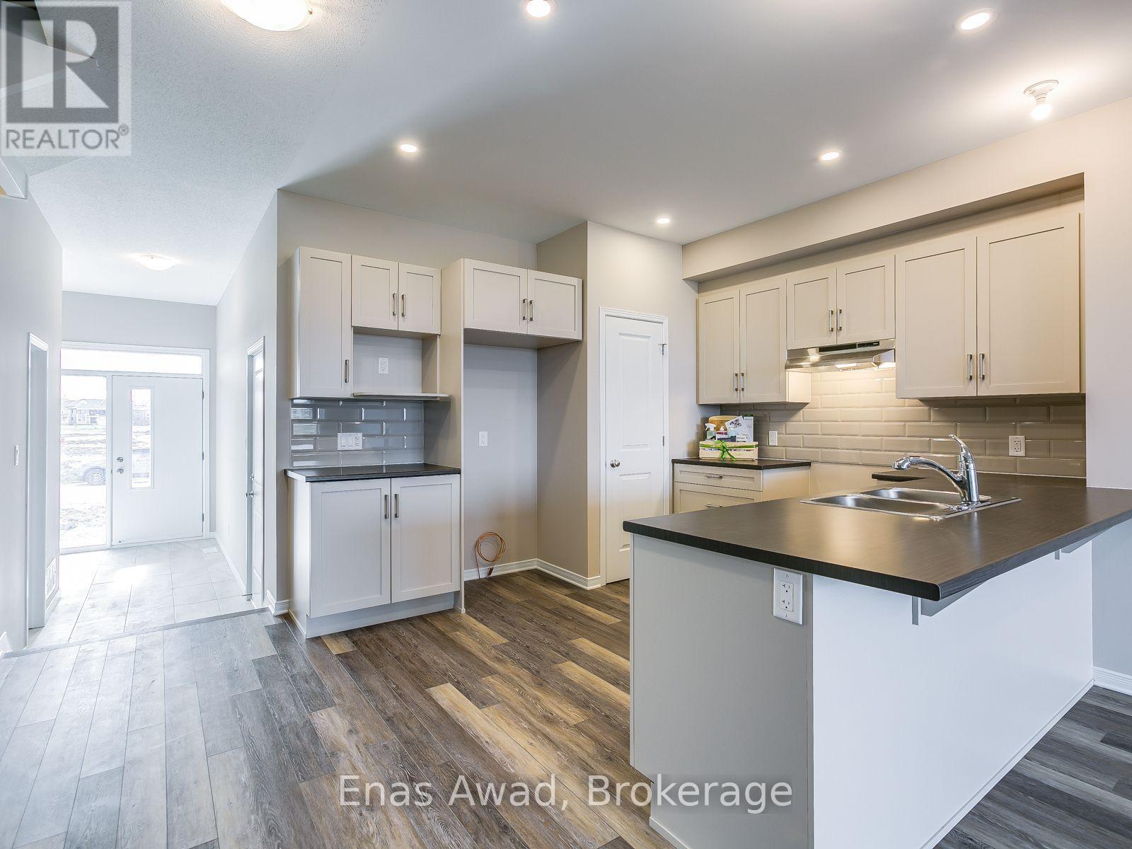 491 Cope Drive, Ottawa, Ontario  K2V 3P1 - Photo 5 - X13595994