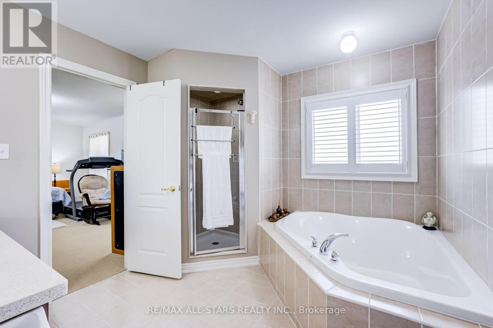 102 Creekland Avenue, Whitchurch-Stouffville, Ontario  L4A 1X4 - Photo 29 - N13584394