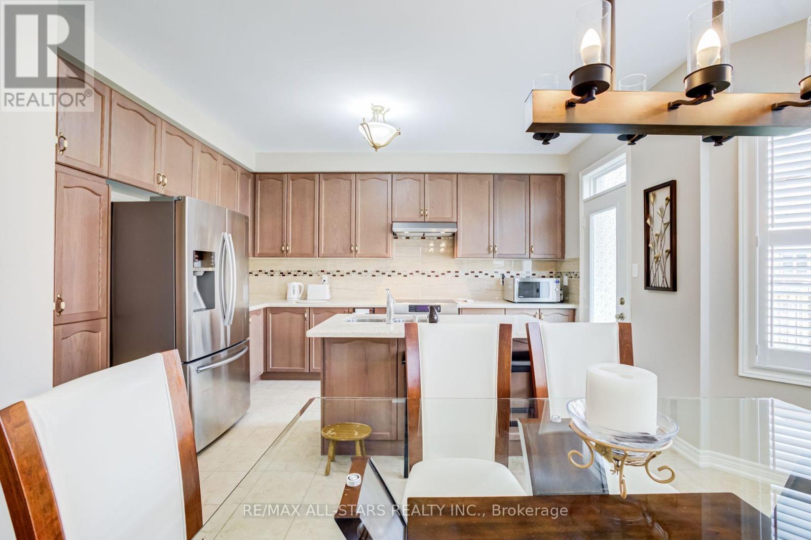 102 Creekland Avenue, Whitchurch-Stouffville, Ontario  L4A 1X4 - Photo 20 - N13584394