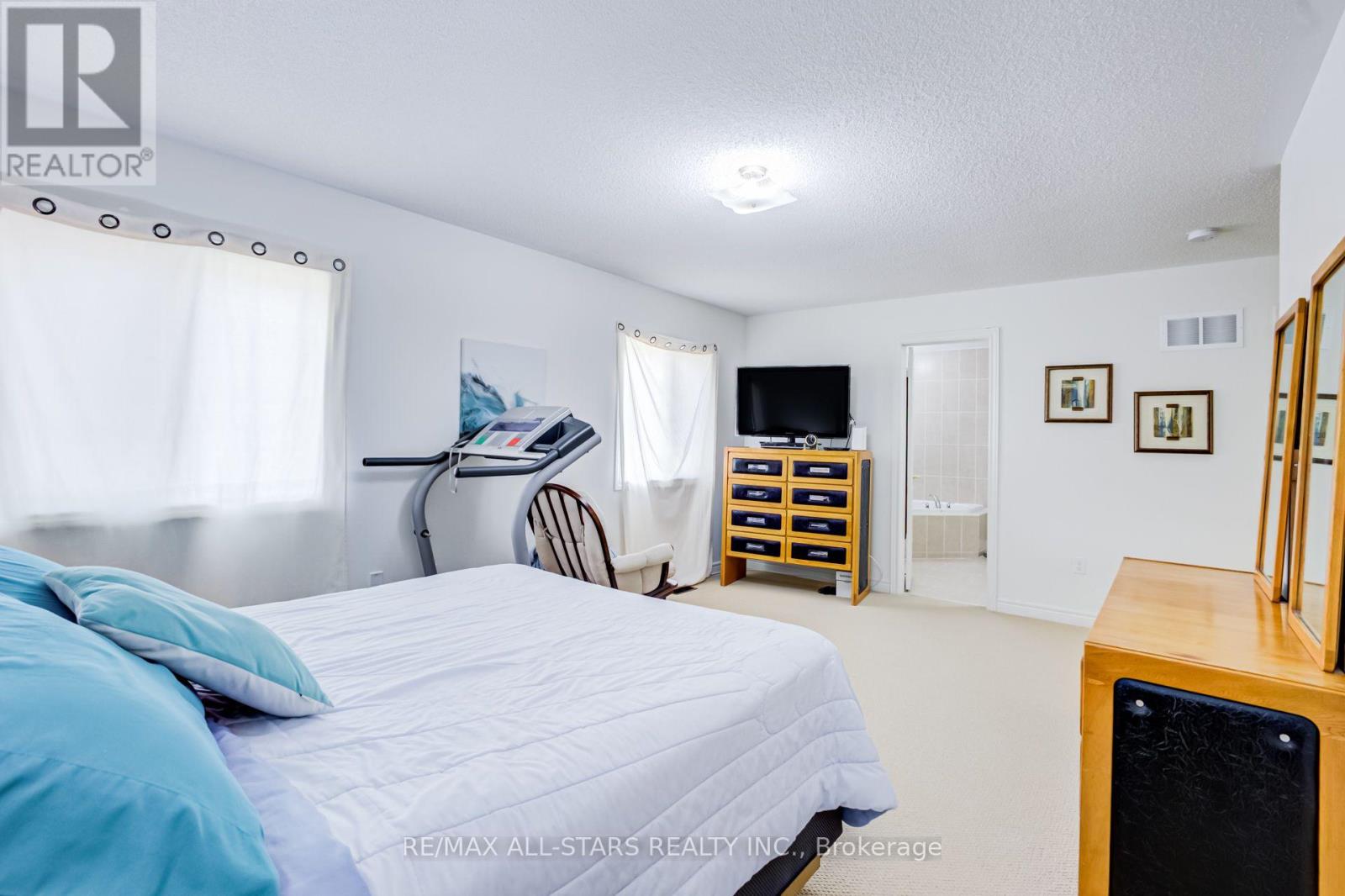 102 Creekland Avenue, Whitchurch-Stouffville, Ontario  L4A 1X4 - Photo 28 - N13584394