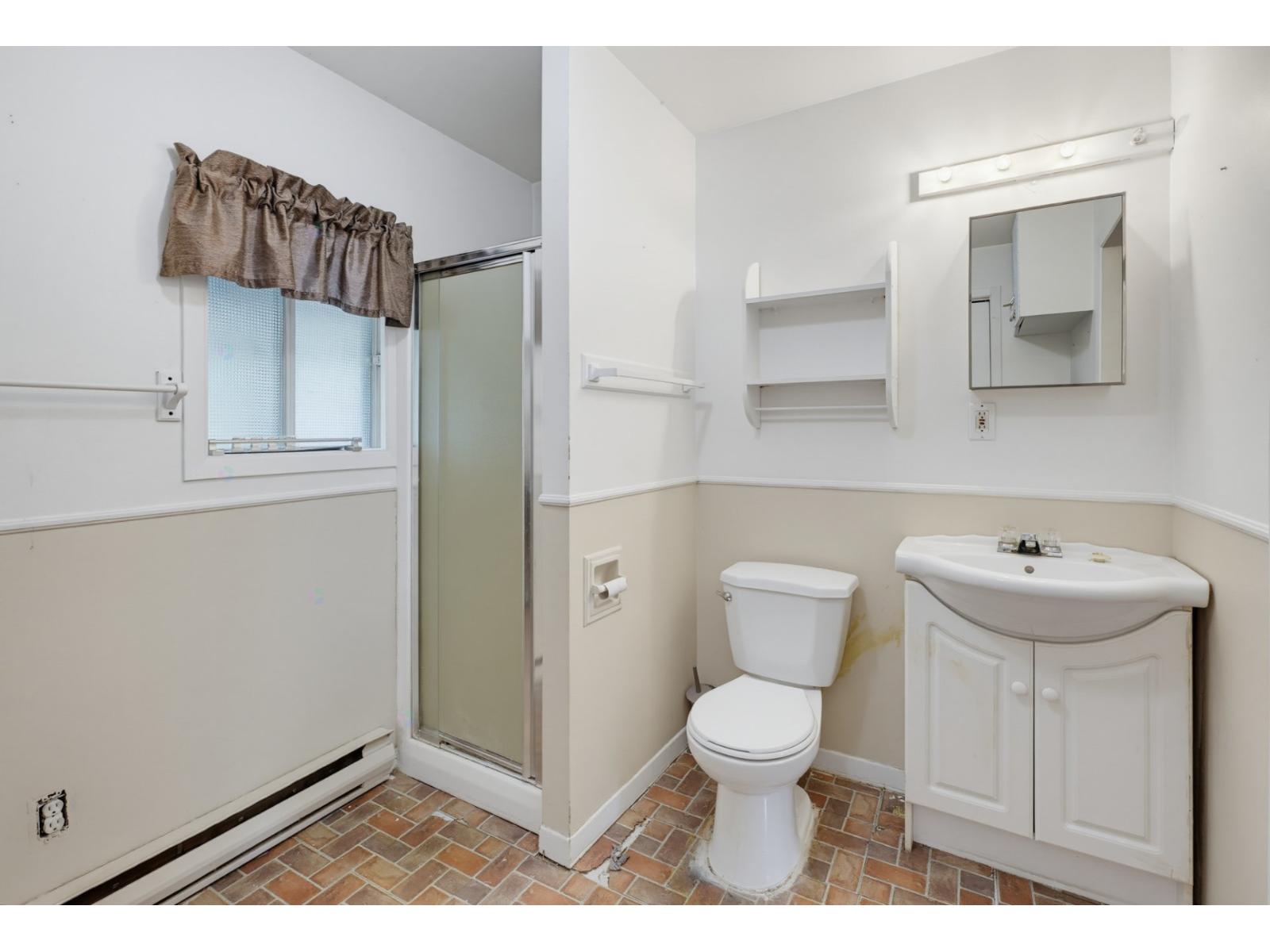 15 Rue Brook - Photo 17