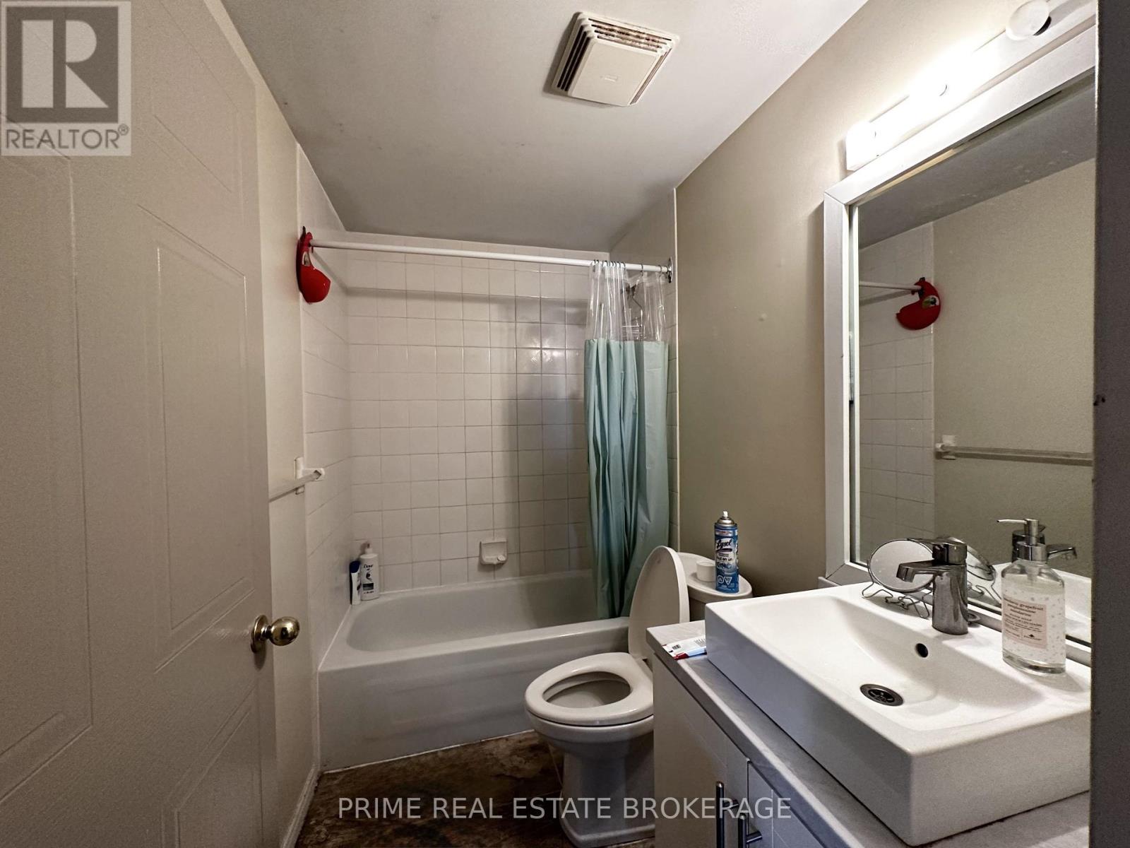 204 - 626 First Street, London East, Ontario  N5V 2A2 - Photo 11 - X13596044
