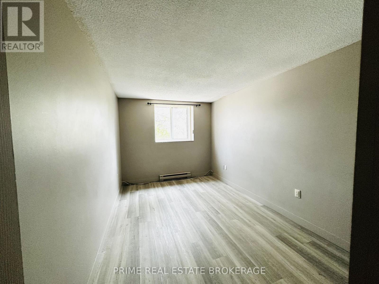 204 - 626 First Street, London East, Ontario  N5V 2A2 - Photo 6 - X13596044