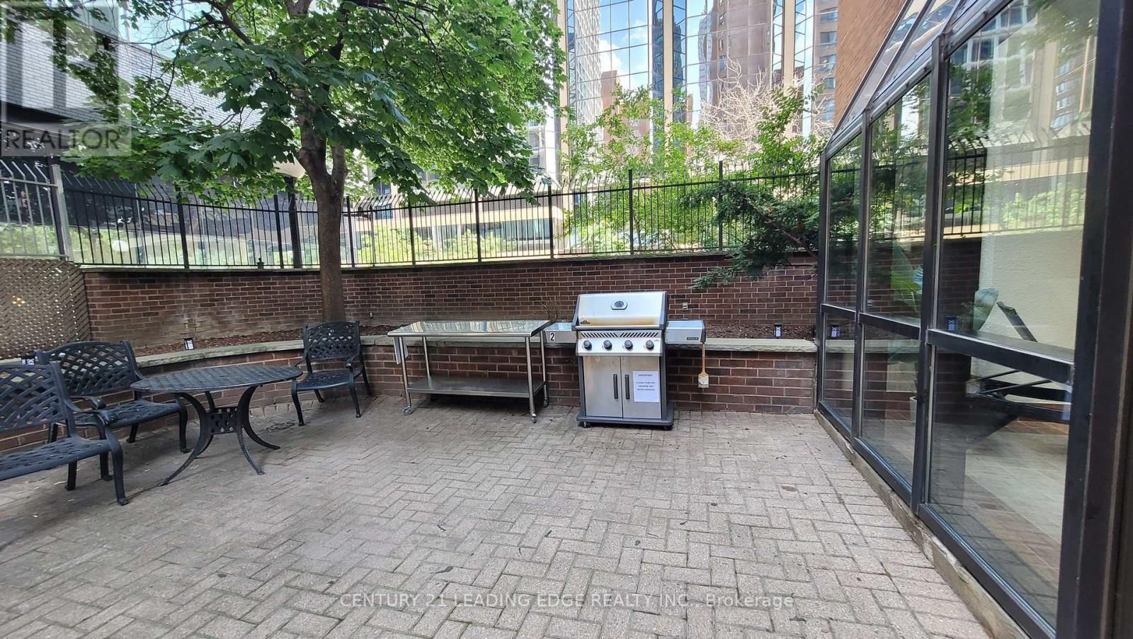 1512 - 633 Bay Street, Toronto, Ontario  M5G 2G4 - Photo 23 - C13590138