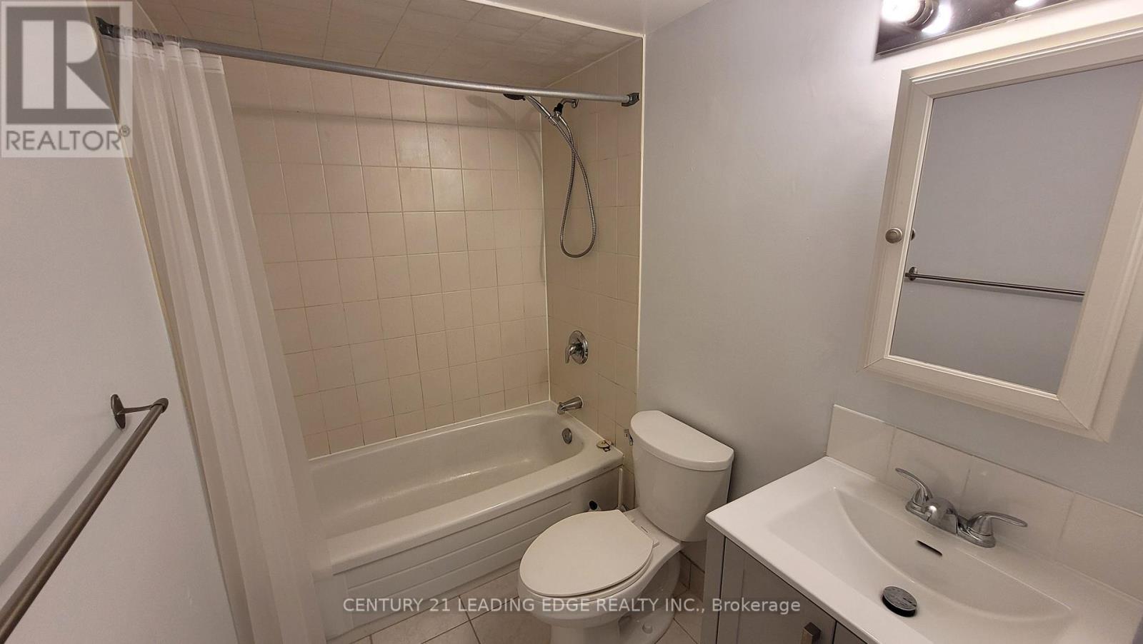 1512 - 633 Bay Street, Toronto, Ontario  M5G 2G4 - Photo 12 - C13590138