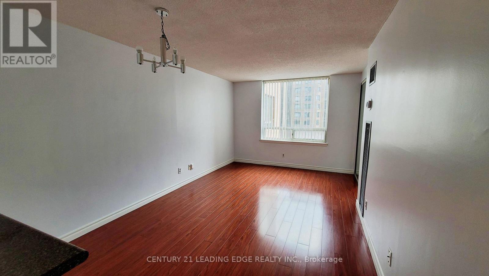 1512 - 633 Bay Street, Toronto, Ontario  M5G 2G4 - Photo 5 - C13590138