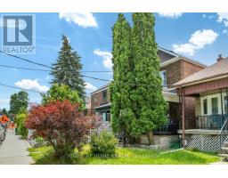 290 MCROBERTS AVENUE, Toronto, Ontario