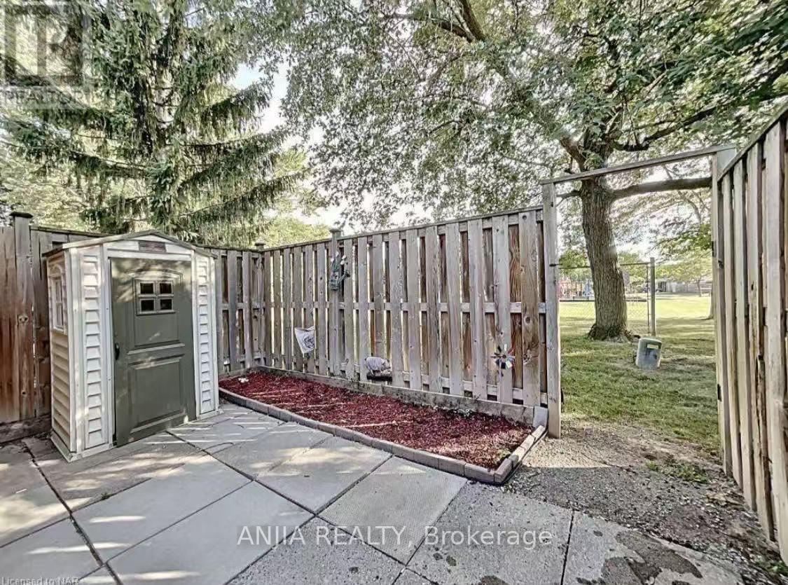 31 - 2 Weiden Street, St. Catharines, Ontario  L2M 6W5 - Photo 10 - X13596026