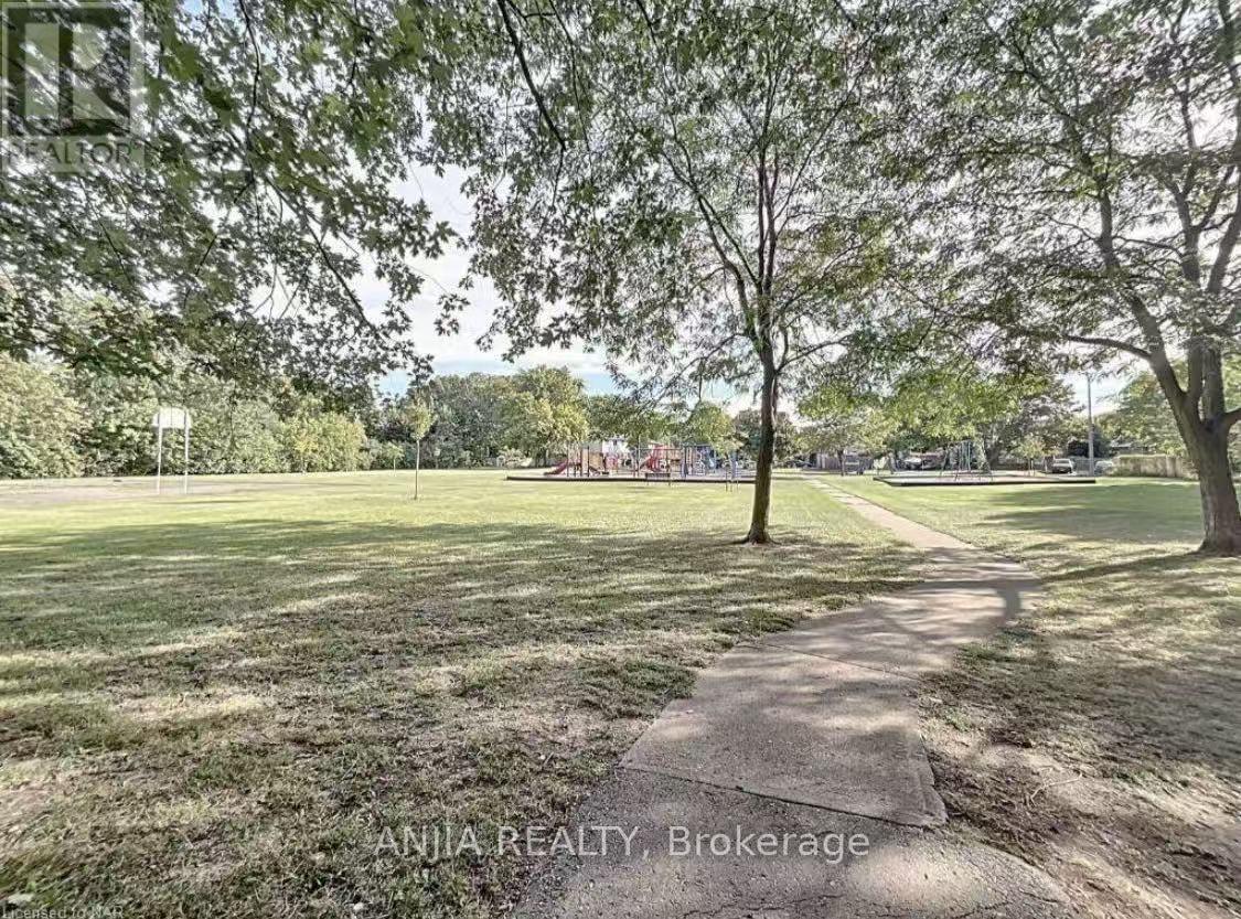 31 - 2 Weiden Street, St. Catharines, Ontario  L2M 6W5 - Photo 8 - X13596026
