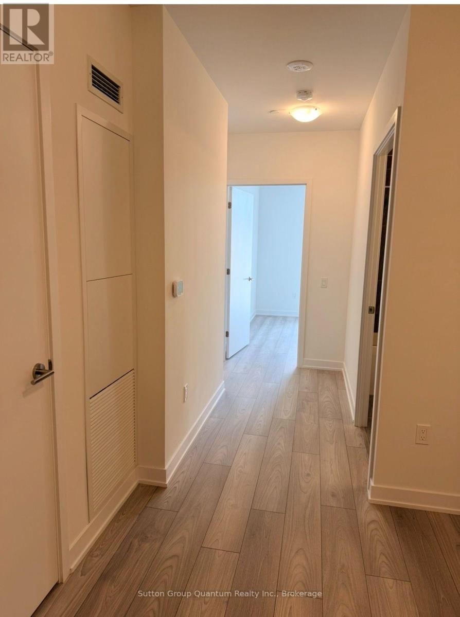 5858 Yonge Street, Toronto, Ontario  M2M 0C6 - Photo 14 - C13590070
