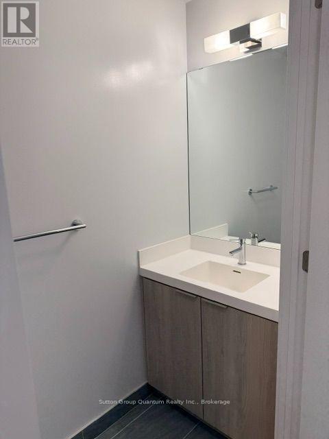 5858 Yonge Street, Toronto, Ontario  M2M 0C6 - Photo 11 - C13590070