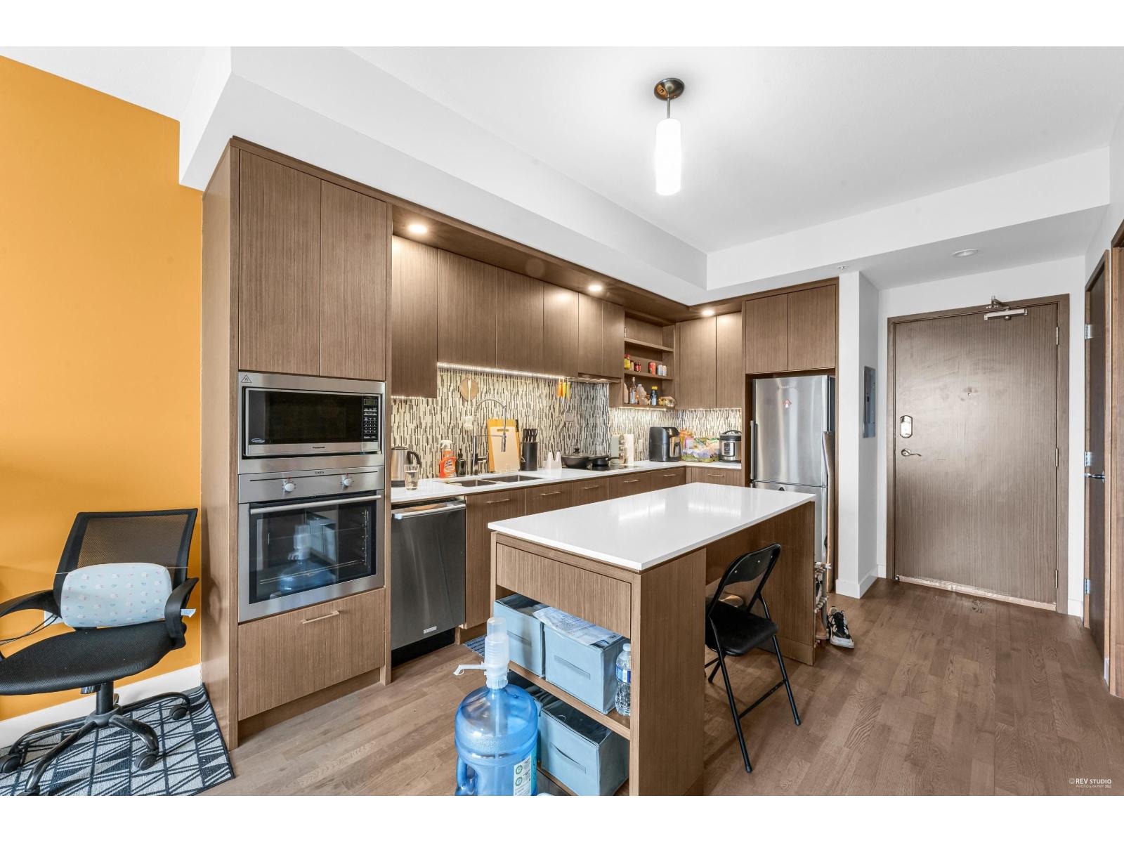 Listing image 4