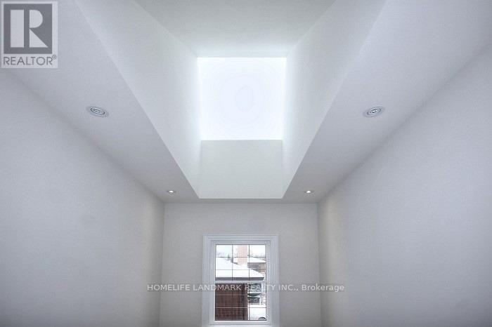 8 Haddon Street, Toronto, Ontario  M5M 3M9 - Photo 12 - C13596132