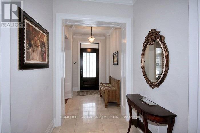 8 Haddon Street, Toronto, Ontario  M5M 3M9 - Photo 2 - C13596132
