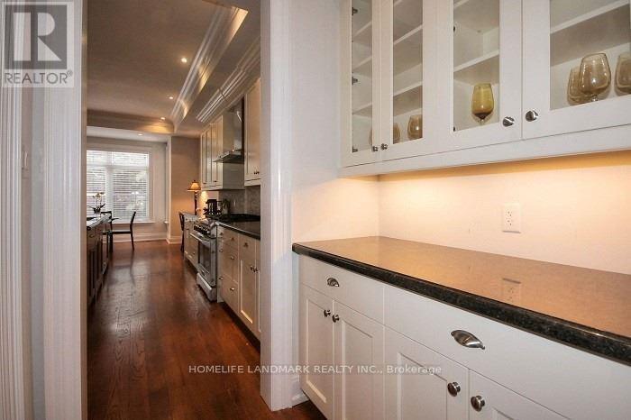 8 Haddon Street, Toronto, Ontario  M5M 3M9 - Photo 6 - C13596132