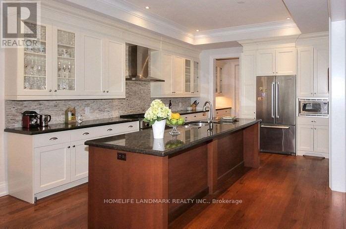 8 Haddon Street, Toronto, Ontario  M5M 3M9 - Photo 8 - C13596132