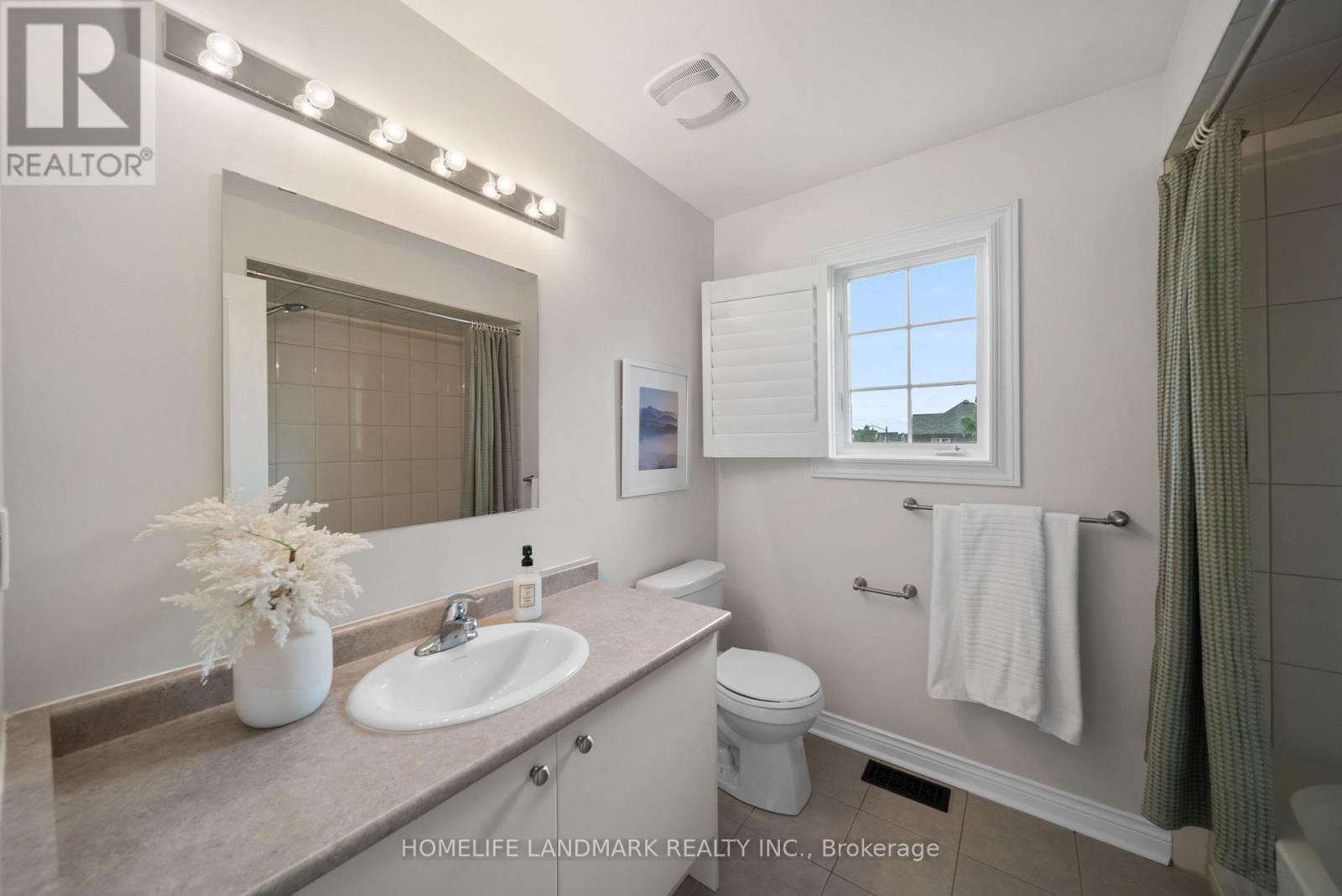 50 Keith-Wright Crescent, Ajax, Ontario  L1Z 0P9 - Photo 35 - E13596104