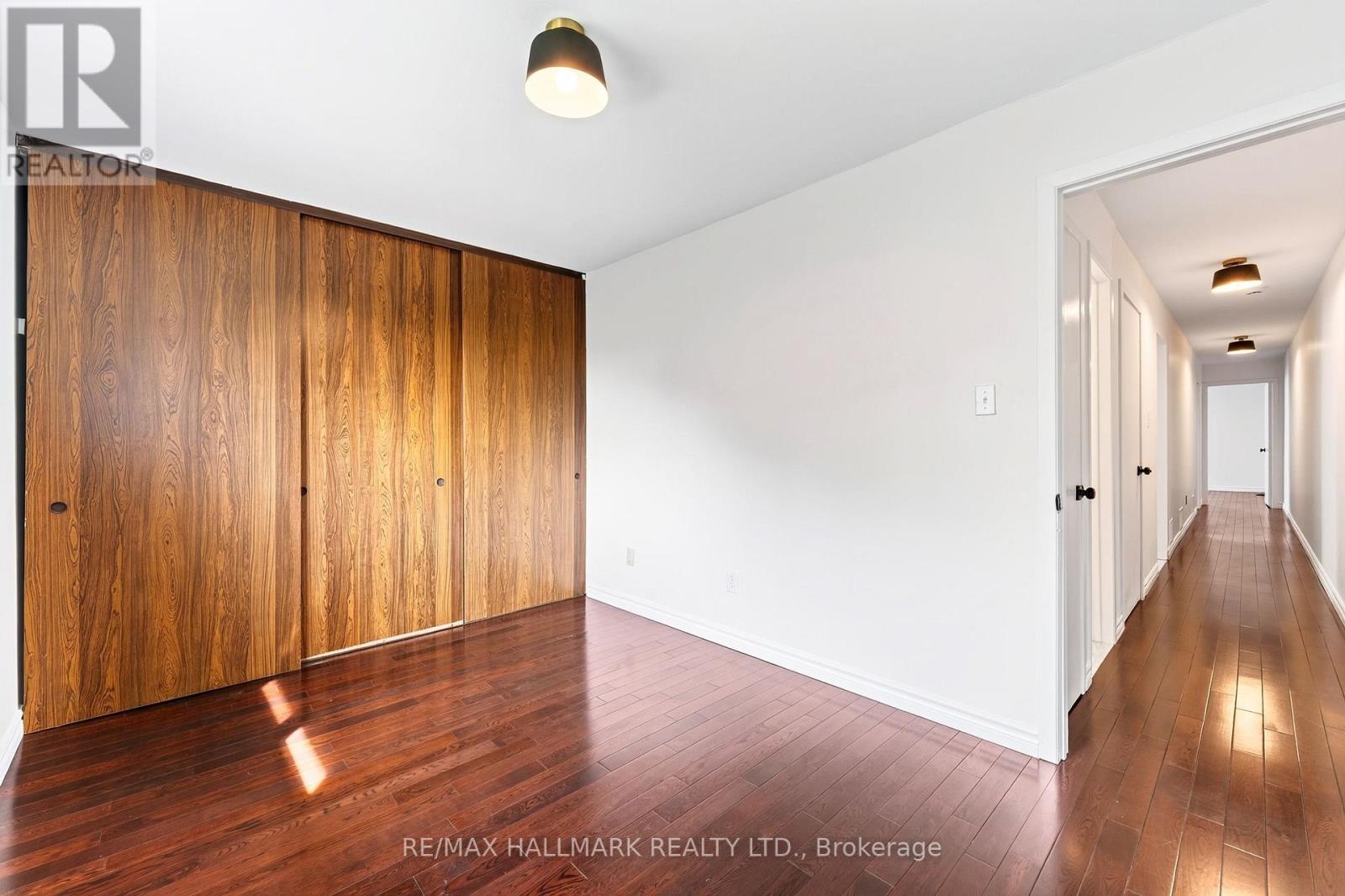 Upper / 2nd - 402 Kingston Road, Toronto, Ontario  M4L 1T9 - Photo 20 - E13596114