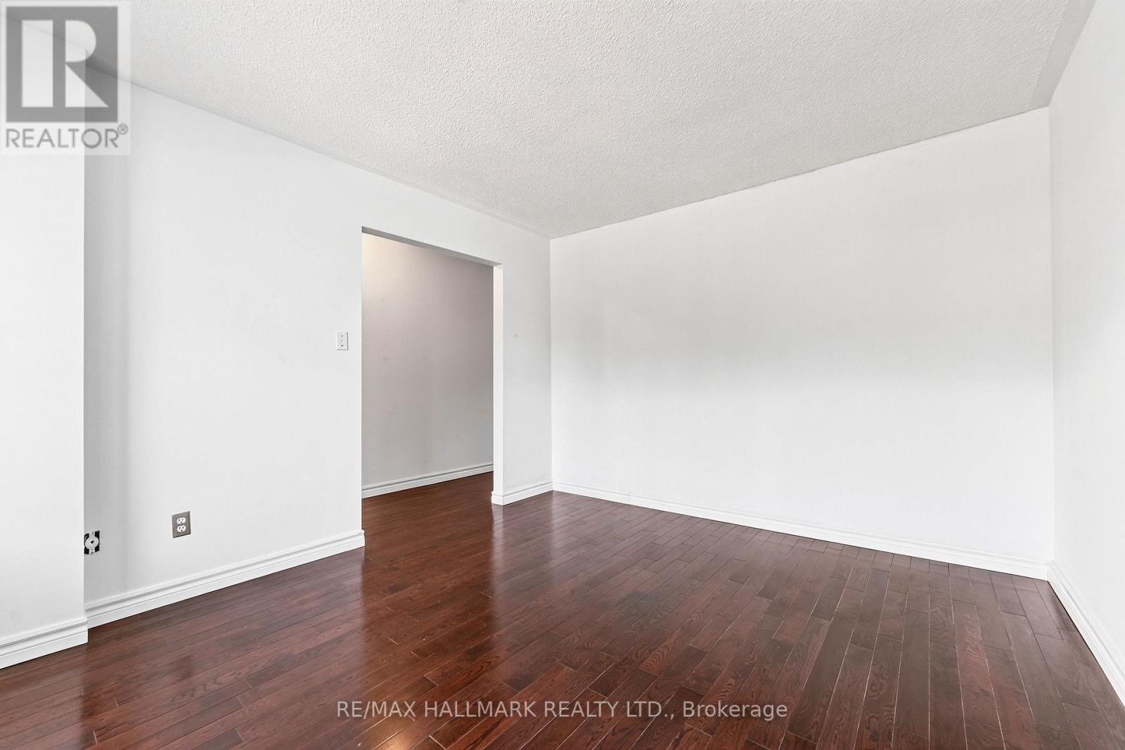 Main - 402 Kingston Road, Toronto, Ontario  M4L 1T9 - Photo 10 - E13596116