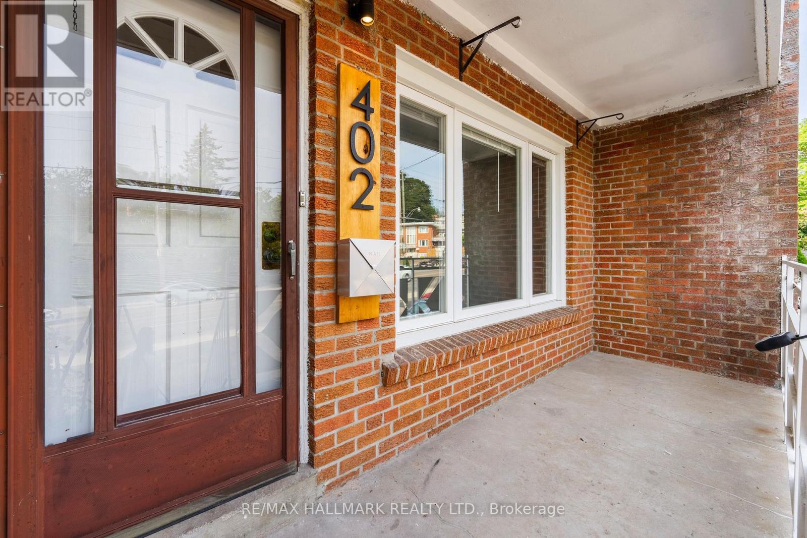 Main - 402 Kingston Road, Toronto, Ontario  M4L 1T9 - Photo 6 - E13596116