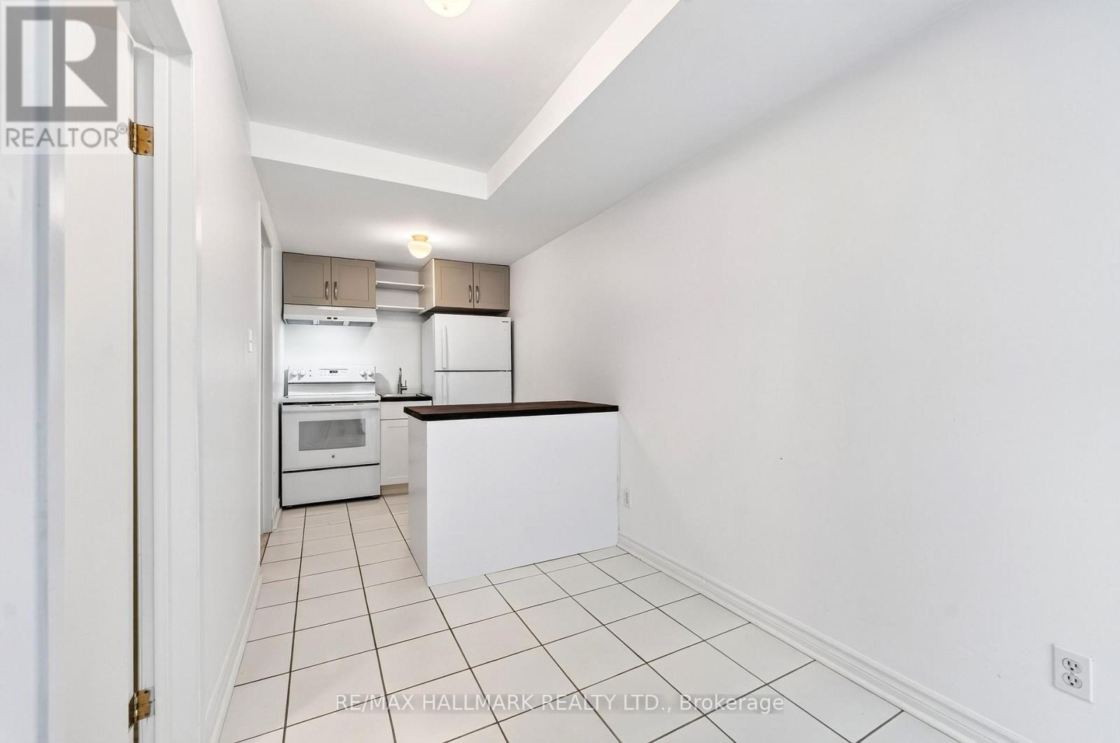 Lower / Bsmt - 402 Kingston Road, Toronto, Ontario  M4L 1T9 - Photo 10 - E13596120