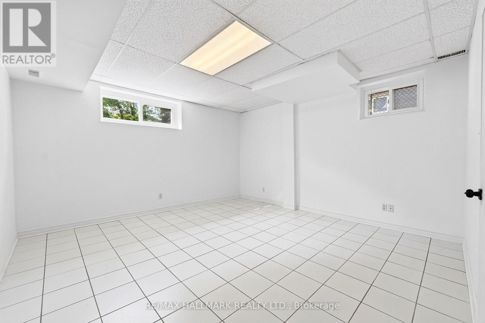 Lower / Bsmt - 402 Kingston Road, Toronto, Ontario  M4L 1T9 - Photo 3 - E13596120