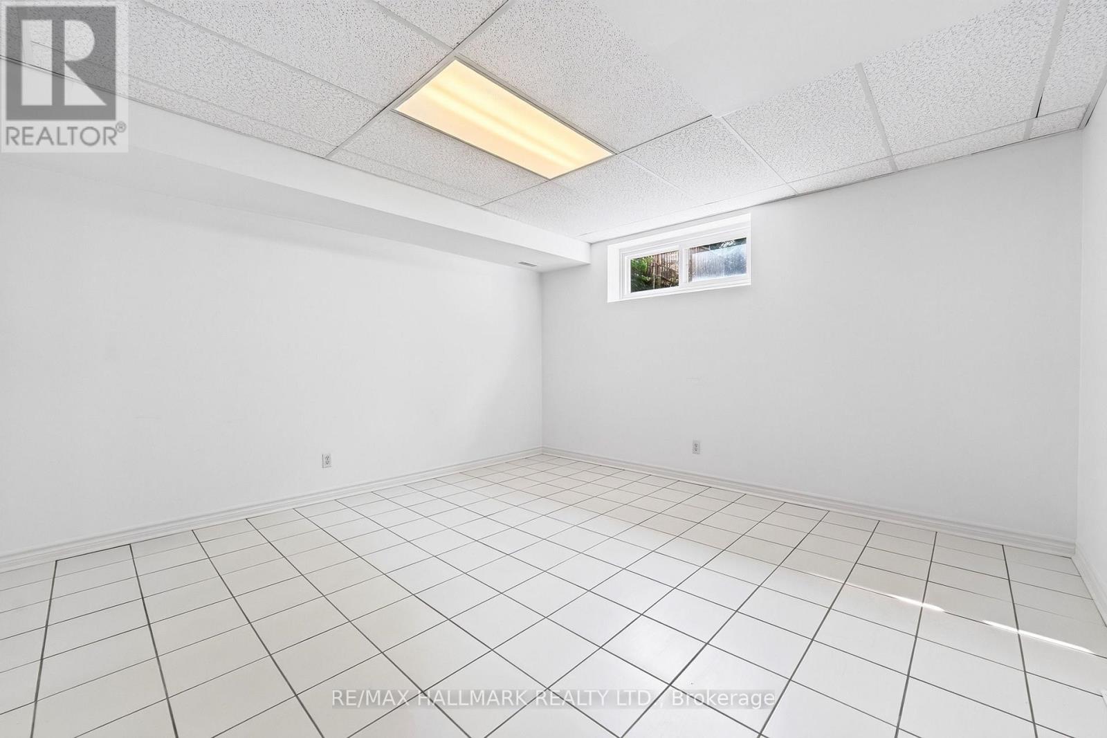 Lower / Bsmt - 402 Kingston Road, Toronto, Ontario  M4L 1T9 - Photo 4 - E13596120