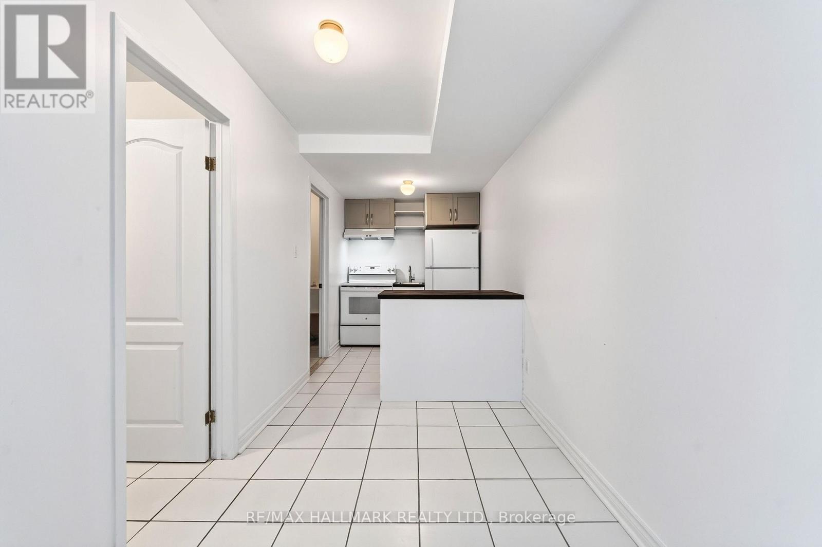 Lower / Bsmt - 402 Kingston Road, Toronto, Ontario  M4L 1T9 - Photo 8 - E13596120