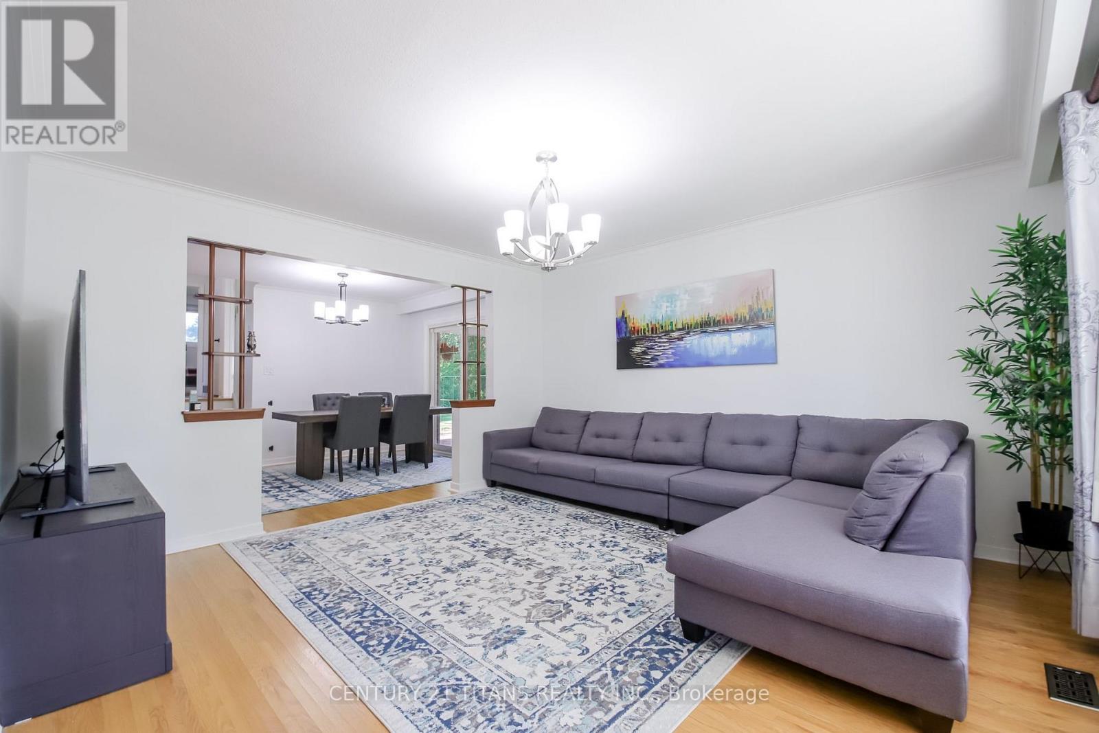 9 Minos Crescent, Toronto, Ontario  M1G 3P8 - Photo 8 - E13596164