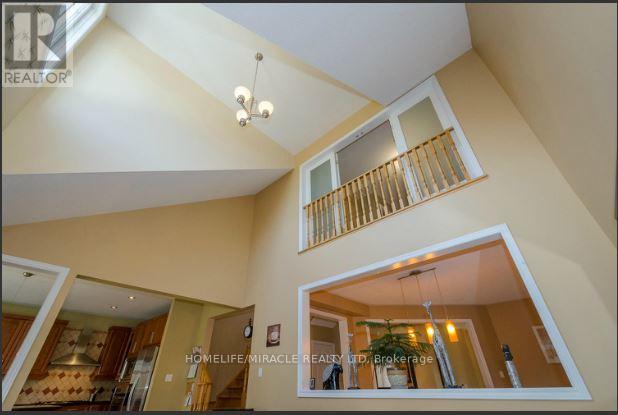 30 Masters Green Crescent, Brampton, Ontario  L7A 3K6 - Photo 12 - W13596146