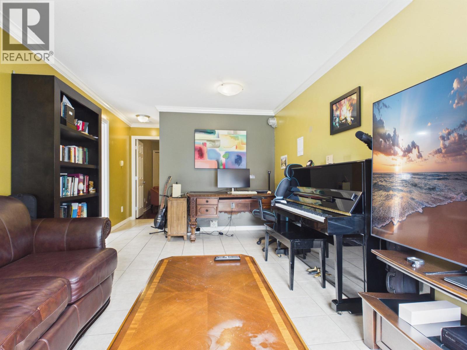 6615 Dufferin, Burnaby, British Columbia  V5H 3T2 - Photo 11 - R3148740