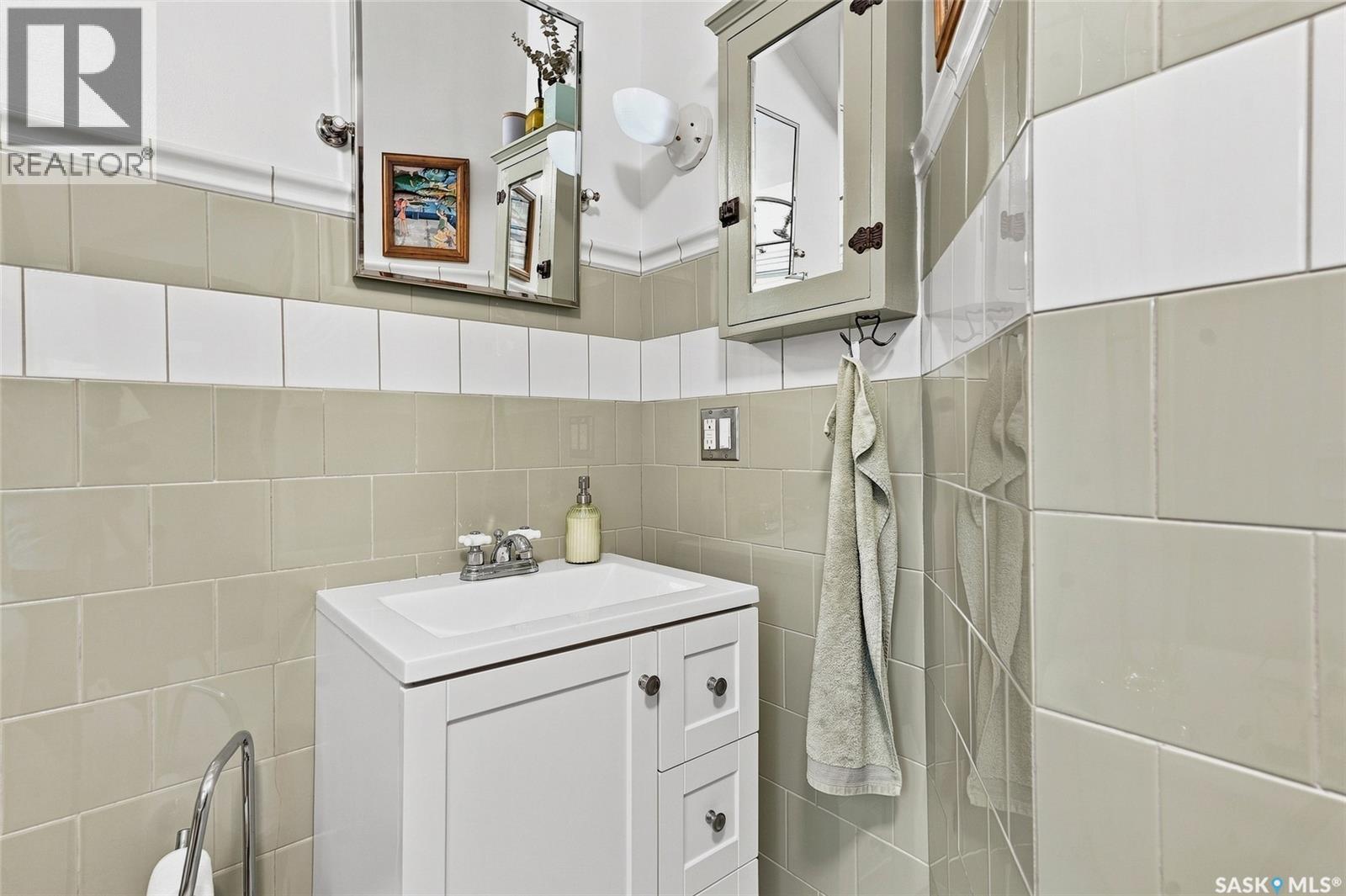 630 8th Avenue N, Saskatoon, Saskatchewan  S7K 2W8 - Photo 30 - SK043343