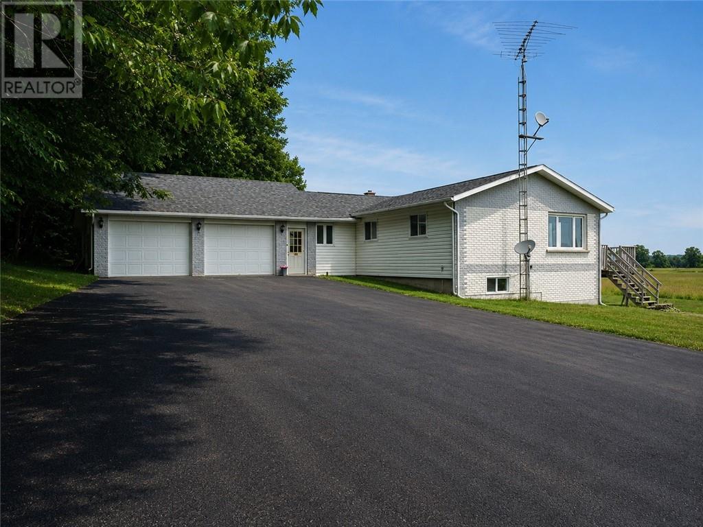 6294 King Street, Mindemoya, Ontario  P0P 1S0 - Photo 5 - 2129337