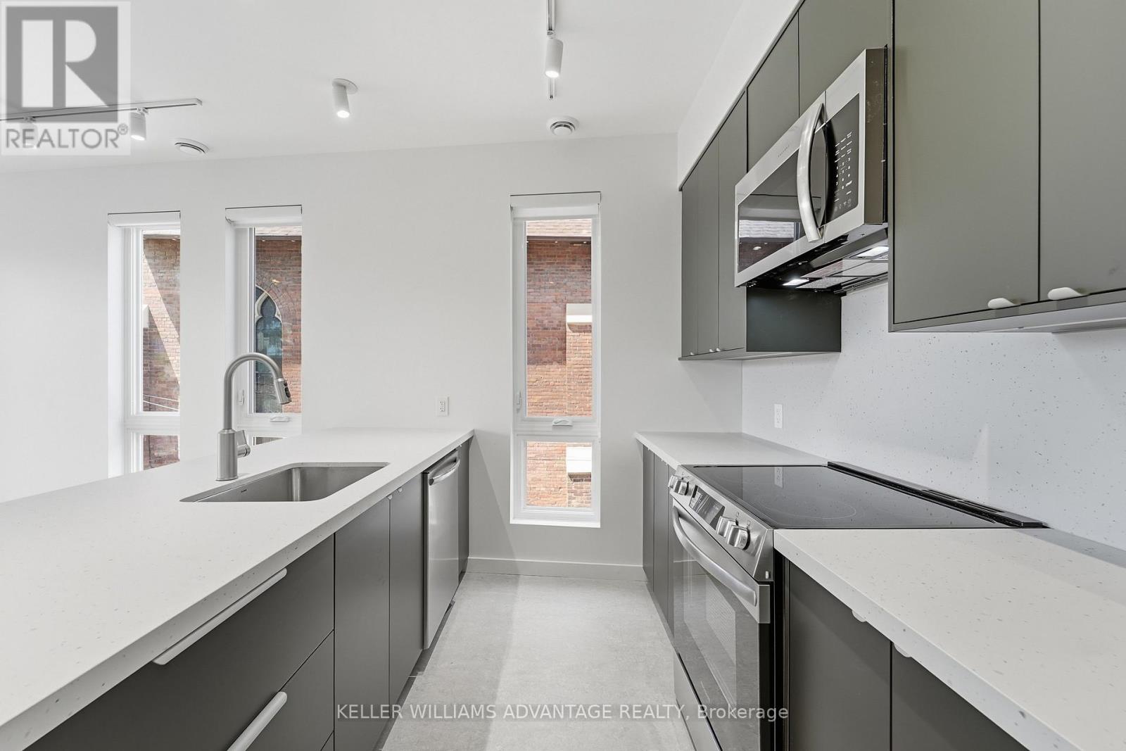 Unit D - 616 Delaware Avenue N, Toronto, Ontario  M6H 2V2 - Photo 5 - C13516636