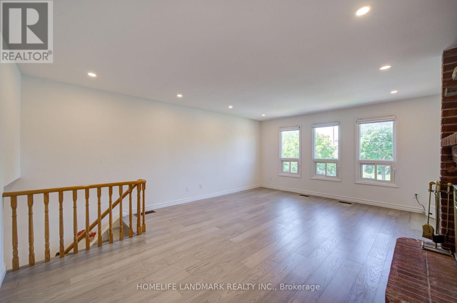 25 Lansbury Drive, Toronto, Ontario  M1V 3J2 - Photo 13 - E13552288