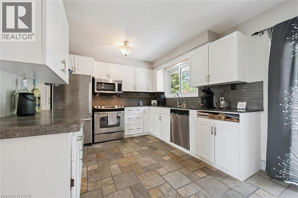 149 Schweitzer Street, Kitchener, Ontario  N2K 1C2 - Photo 13 - 40846948