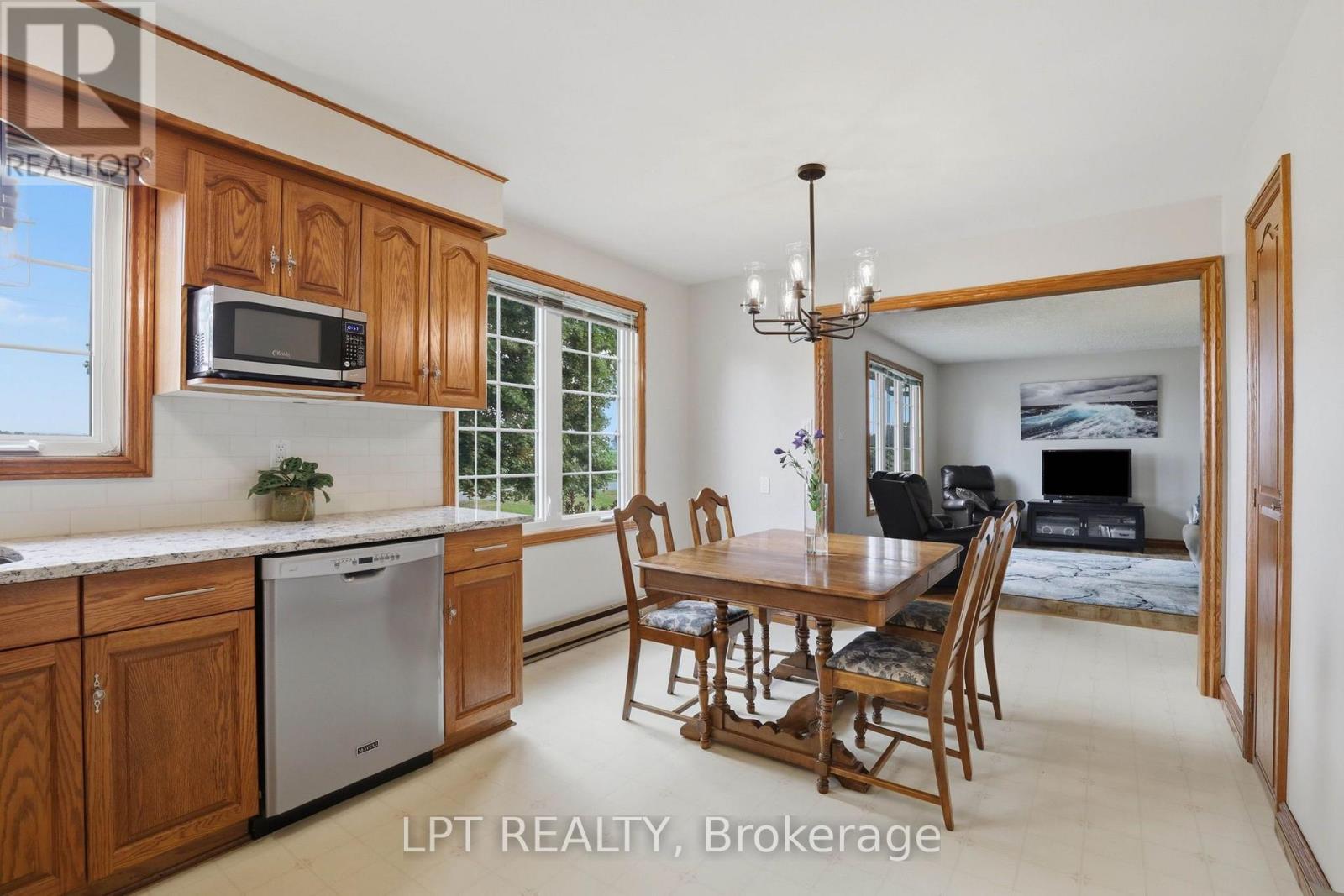 22095 Mc Dougall Line, West Elgin, Ontario  N0L 2C0 - Photo 11 - X13596262