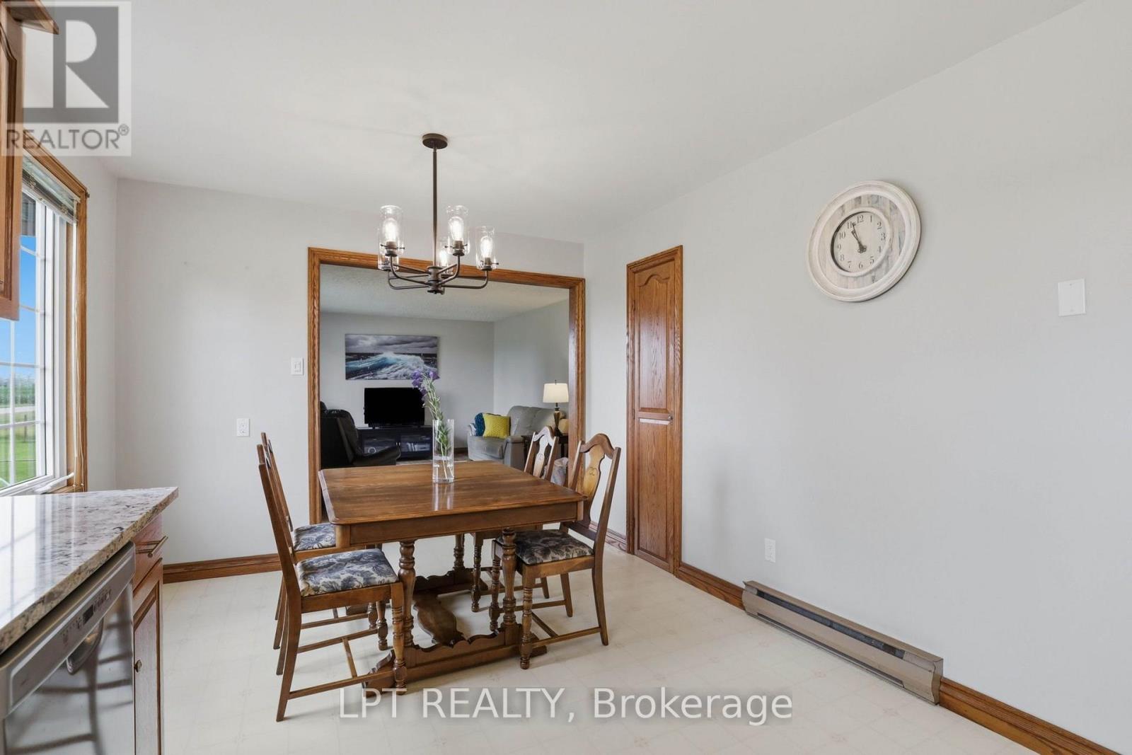 22095 Mc Dougall Line, West Elgin, Ontario  N0L 2C0 - Photo 12 - X13596262