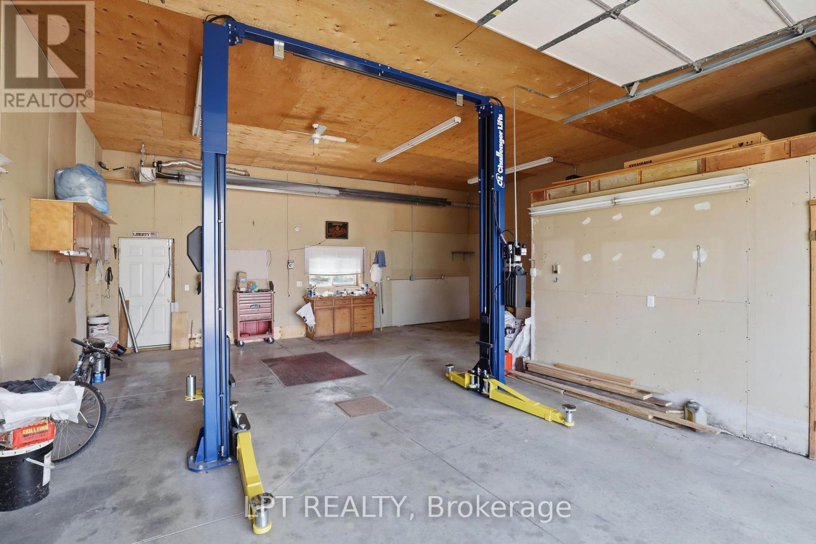22095 Mc Dougall Line, West Elgin, Ontario  N0L 2C0 - Photo 38 - X13596262