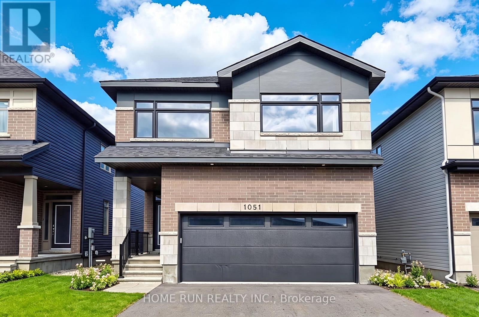 1051 HYDRANGEA AVENUE, Ottawa, Ontario