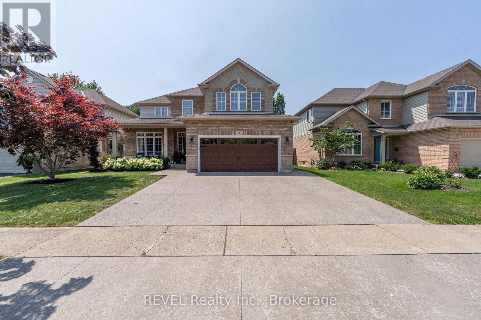 3 Fosh Court, St. Catharines, Ontario  L2S 4A9 - Photo 2 - X13596270