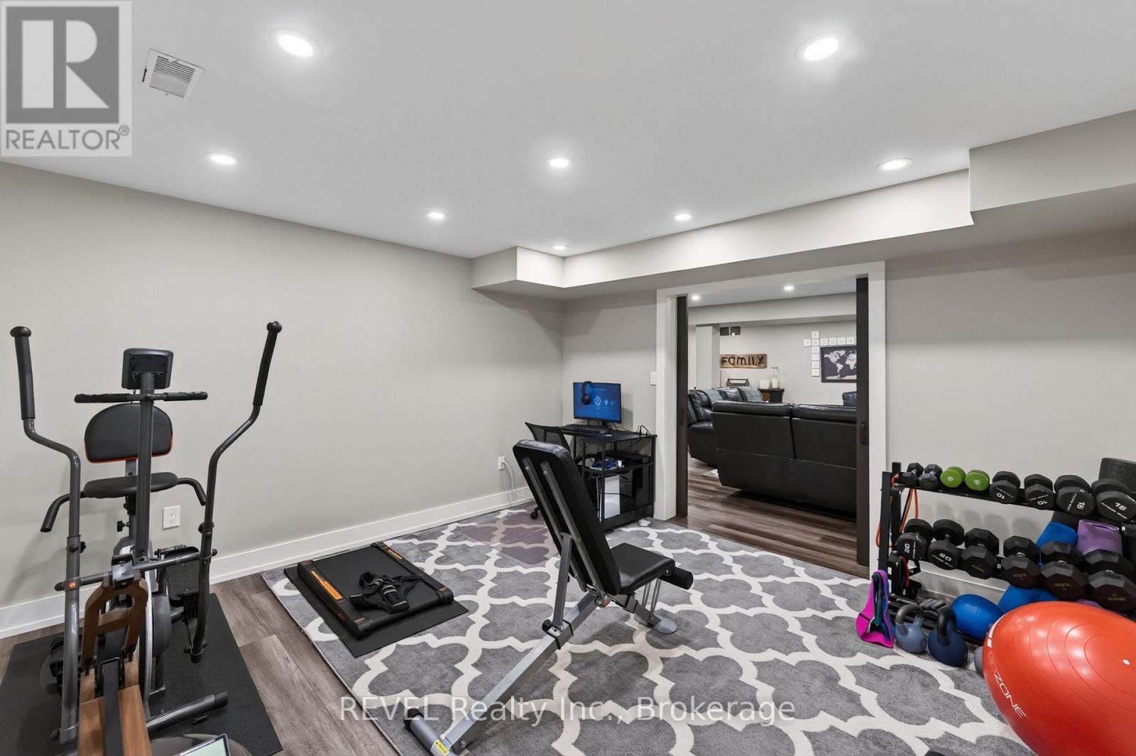 3 Fosh Court, St. Catharines, Ontario  L2S 4A9 - Photo 41 - X13596270