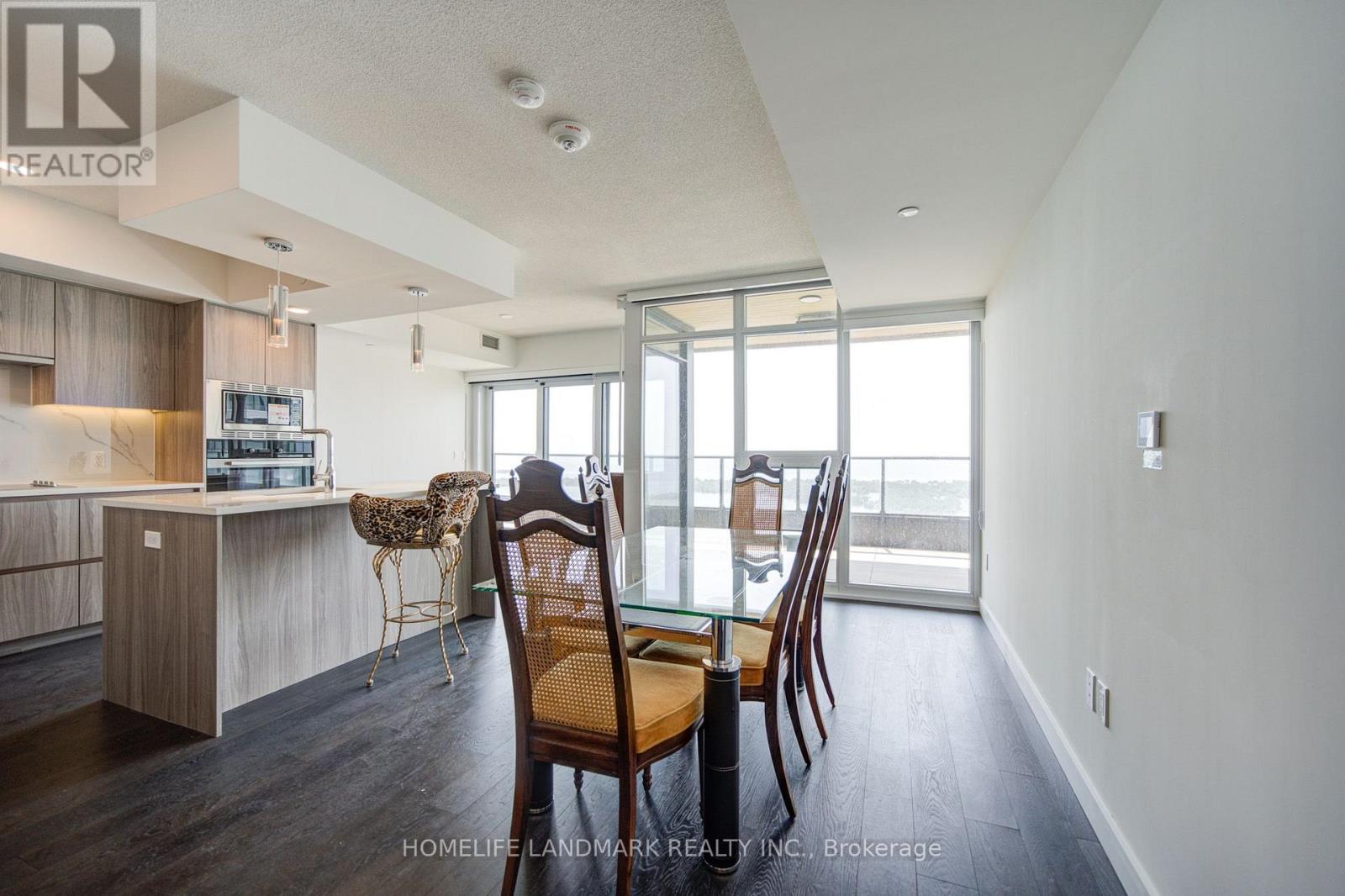 6205 - 1 Concord Cityplace Way, Toronto, Ontario  M5V 0X3 - Photo 16 - C13596224