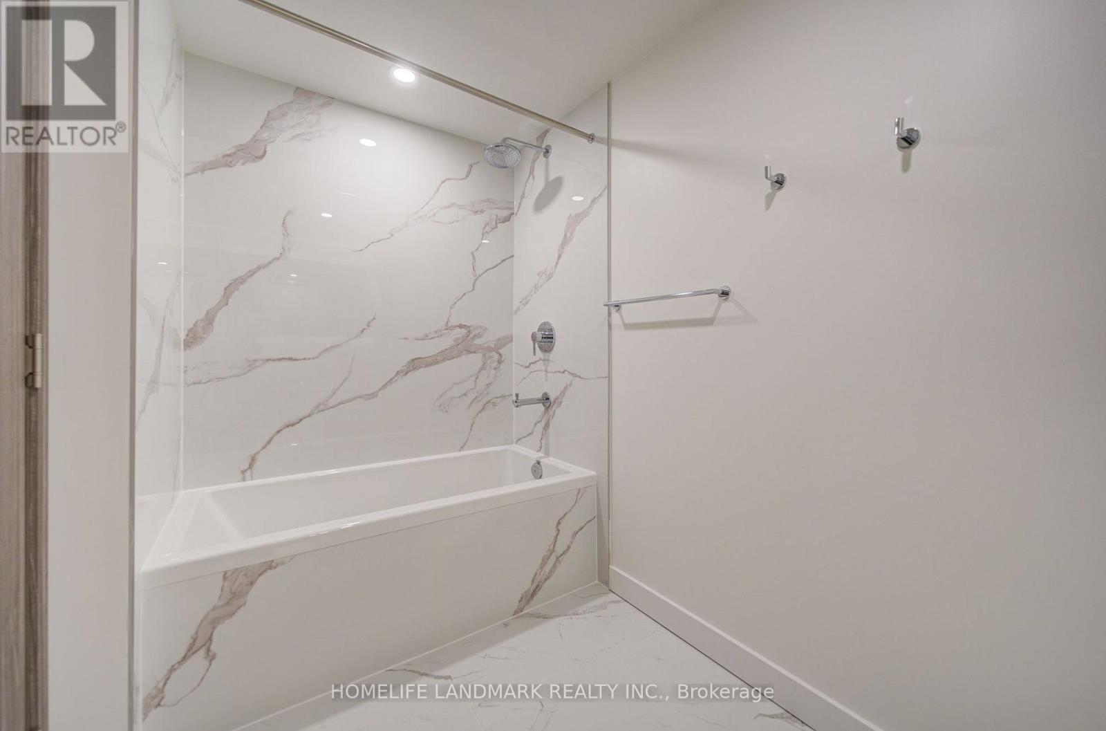 6205 - 1 Concord Cityplace Way, Toronto, Ontario  M5V 0X3 - Photo 23 - C13596224