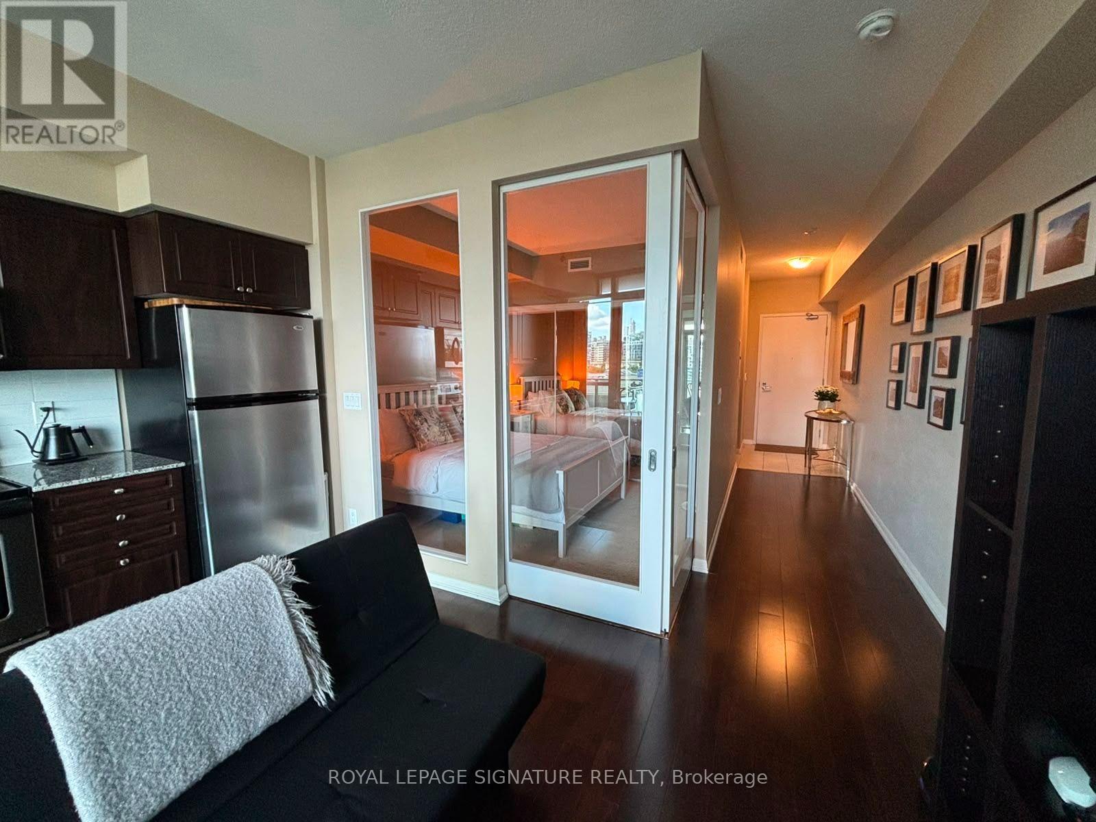 868 - 209 Fort York Boulevard, Toronto, Ontario  M5V 4A1 - Photo 6 - C13596266