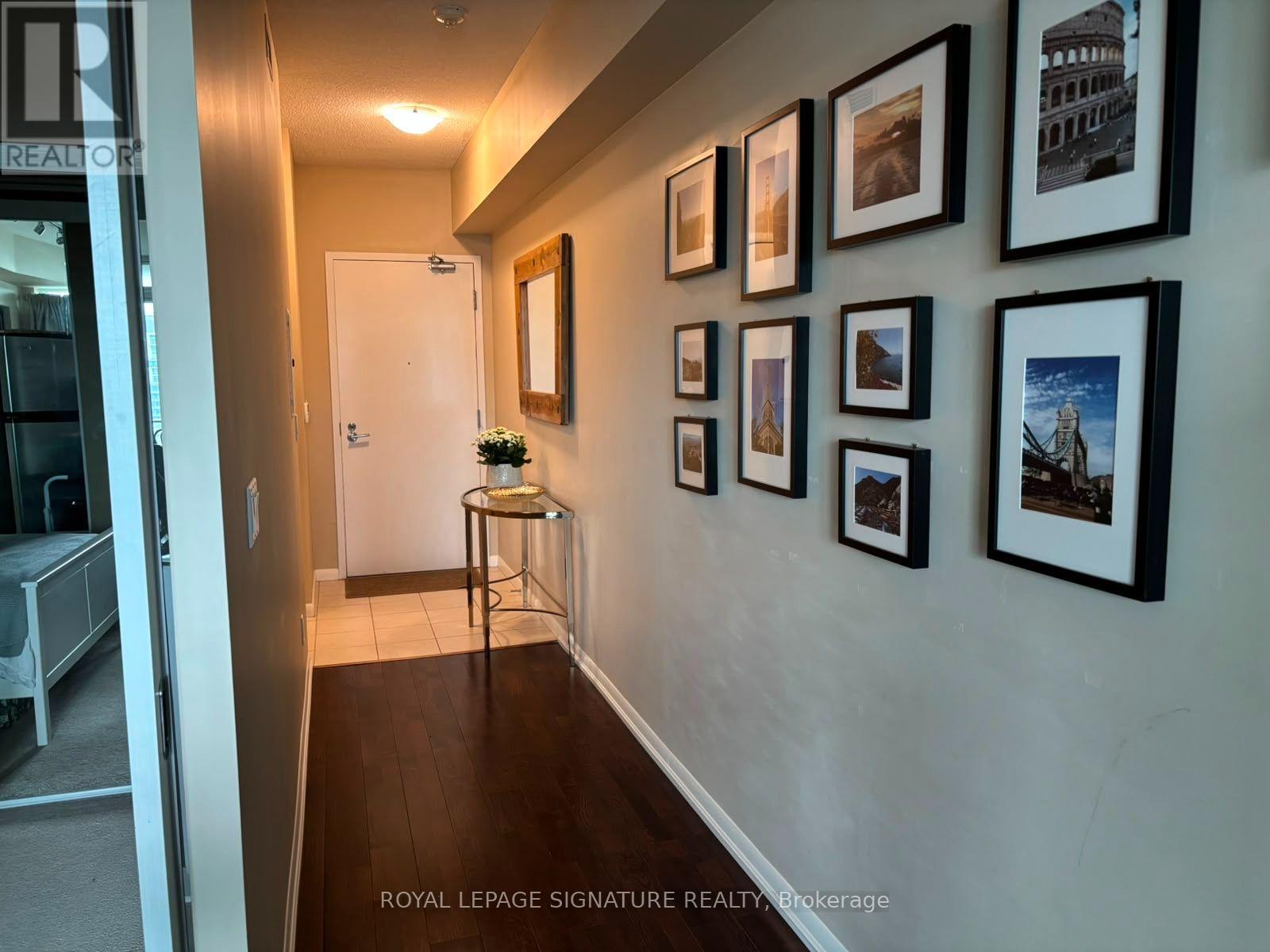 868 - 209 Fort York Boulevard, Toronto, Ontario  M5V 4A1 - Photo 7 - C13596266