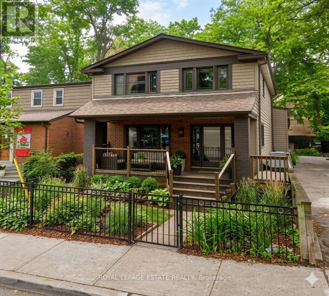 372 VICTORIA PARK AVENUE, Toronto, Ontario
