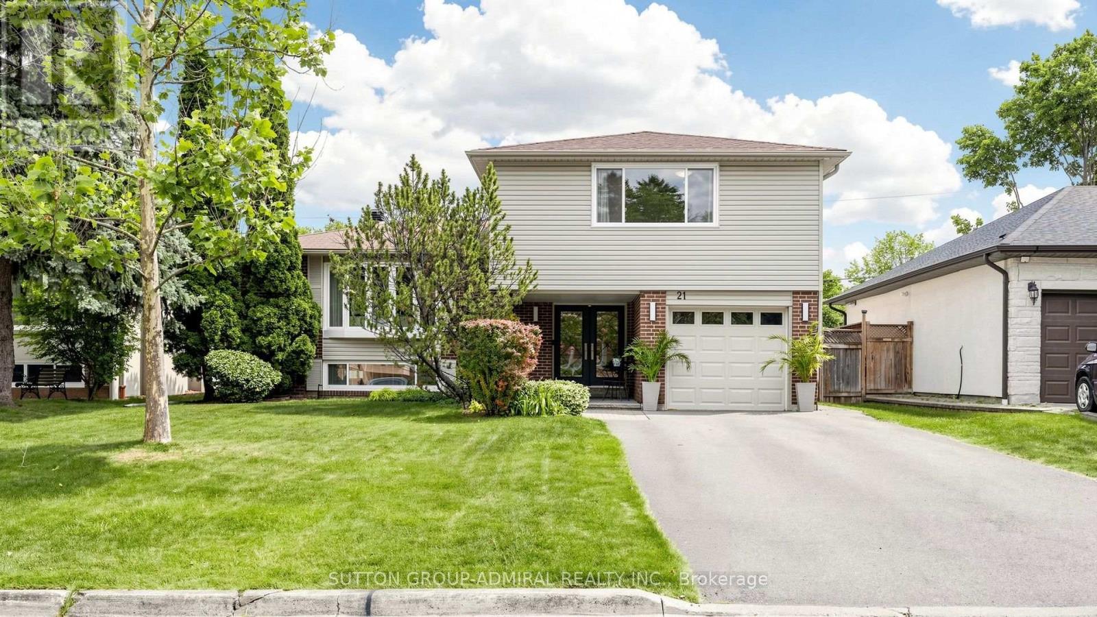 21 DONALBAIN CRESCENT, Markham, Ontario