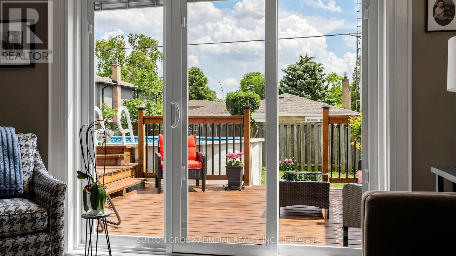 21 Donalbain Crescent, Markham, Ontario  L3T 3S3 - Photo 8 - N13596174